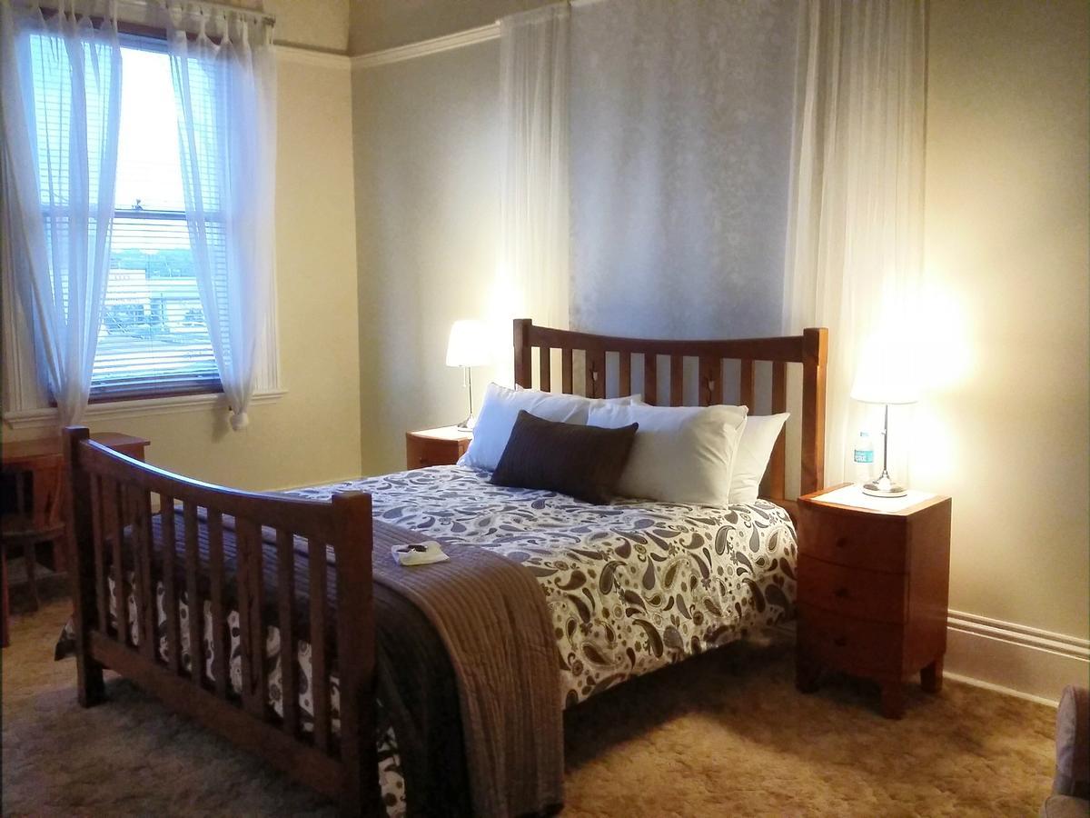 The Bank Guesthouse 글렌인스 외부 사진